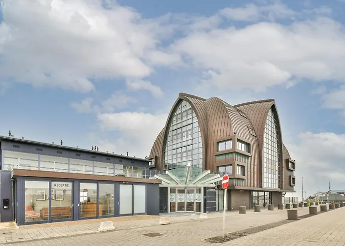 Appartement Met Frontaal Zeezicht In Bloemendaal